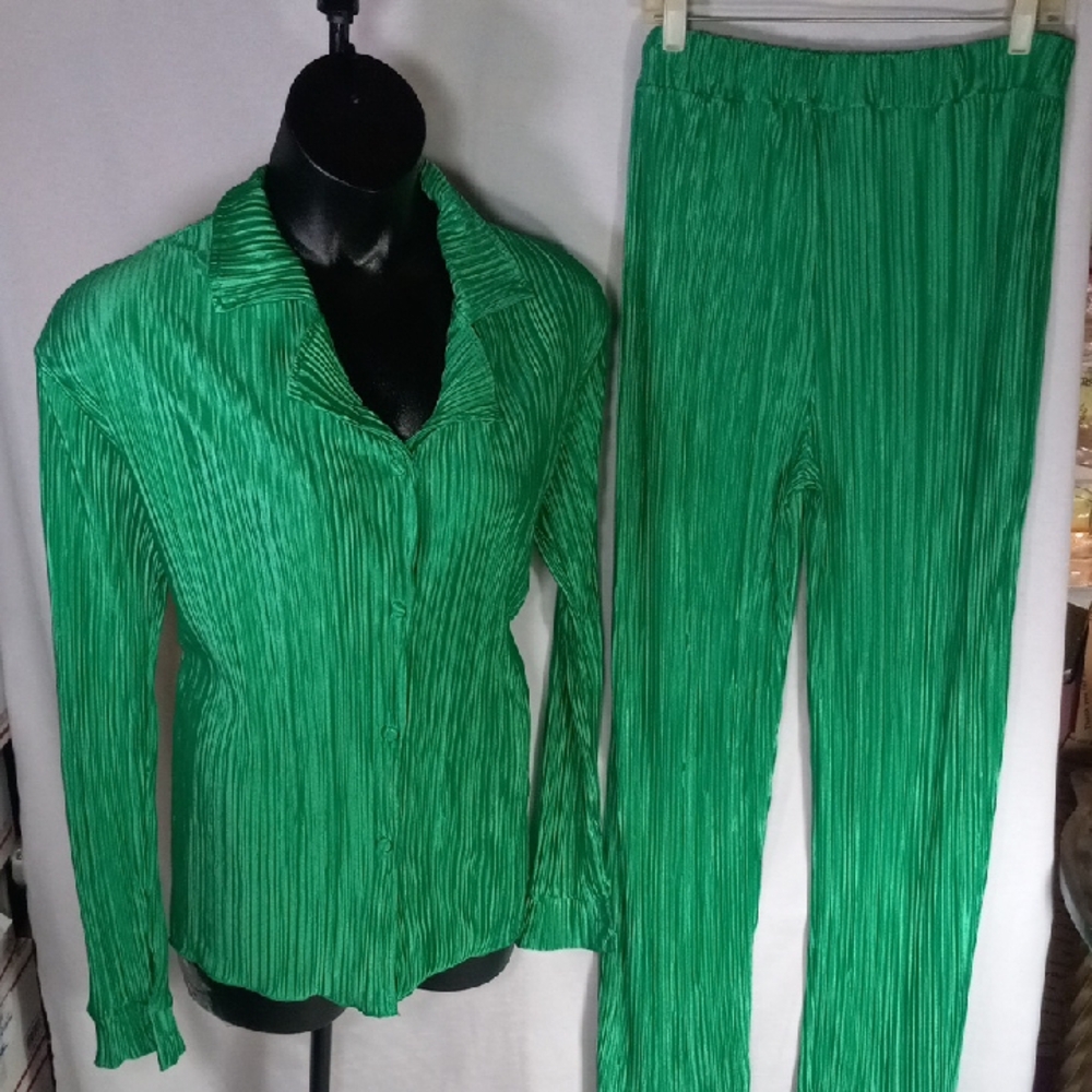 SHEIN Vibrant Green Pantsuit Set